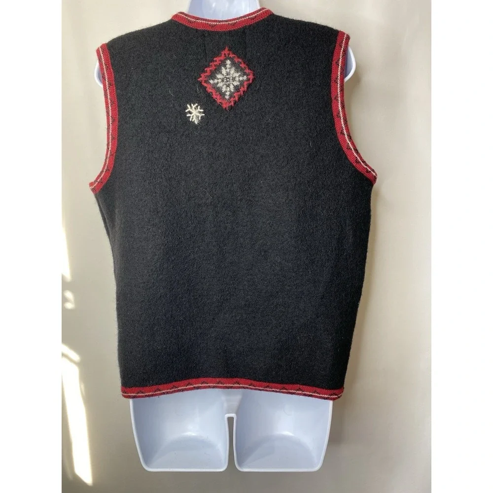 Vintage Woolrich Womens Wool Vest Size Medium Christmas Holidays Snowflakes Ski